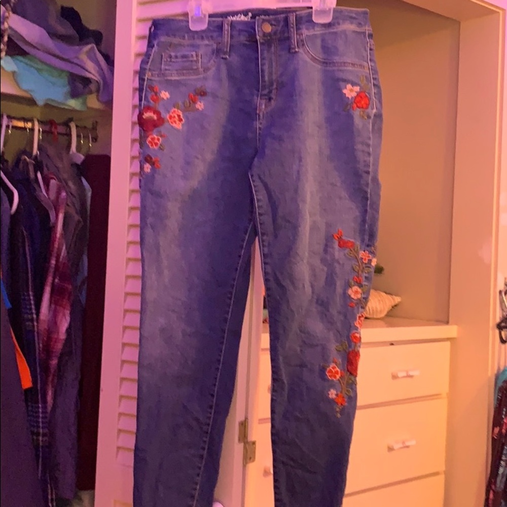 Embroidered High rise jeggings